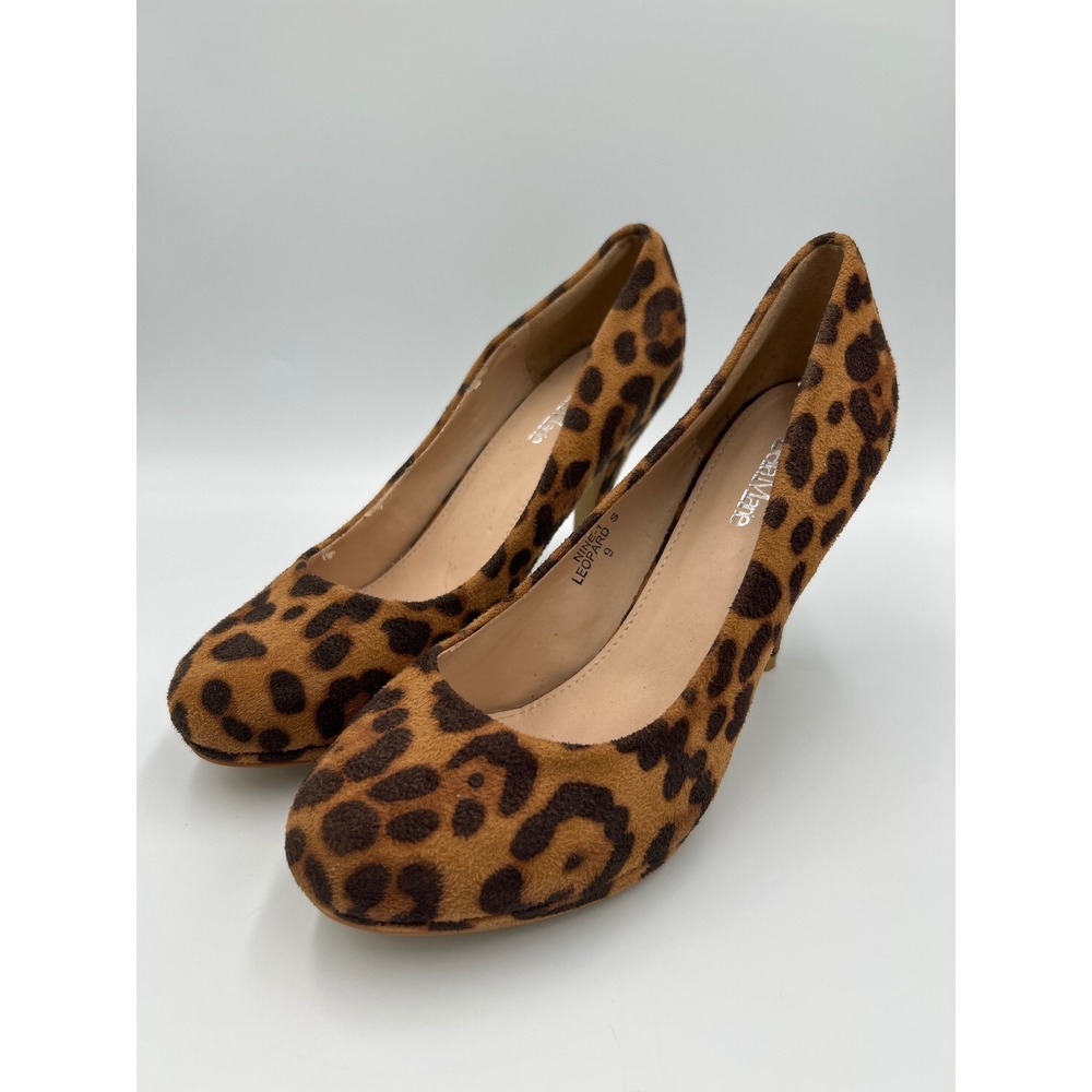 Bella Marie Nine-1 Leopard Print Round Toe Pumps Heels Size 9 Brown Black Animal